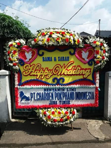 Karangan Bunga Pernikahan  di Katingan